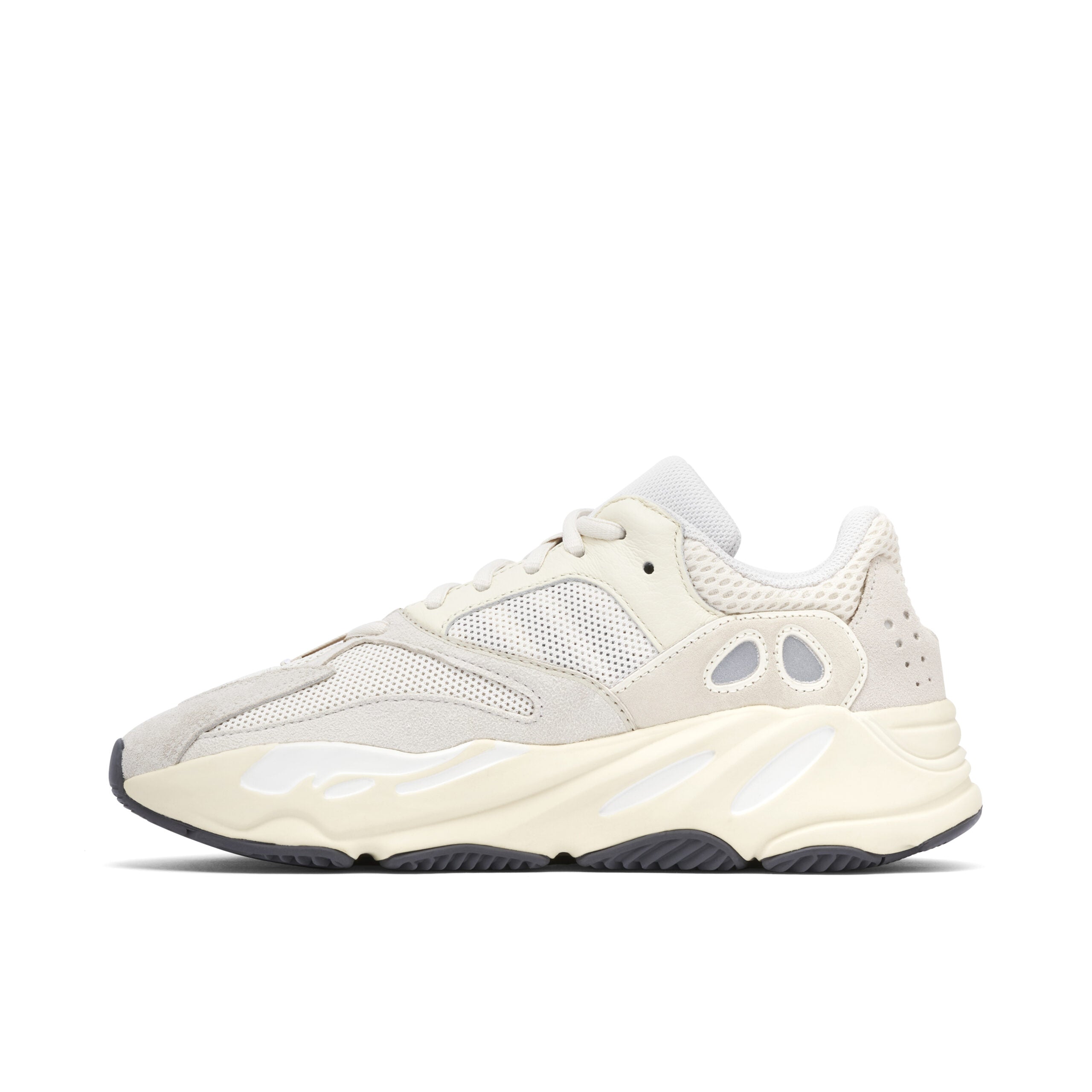 yeezy-700-analog-boost-9540-shwlk.jpg