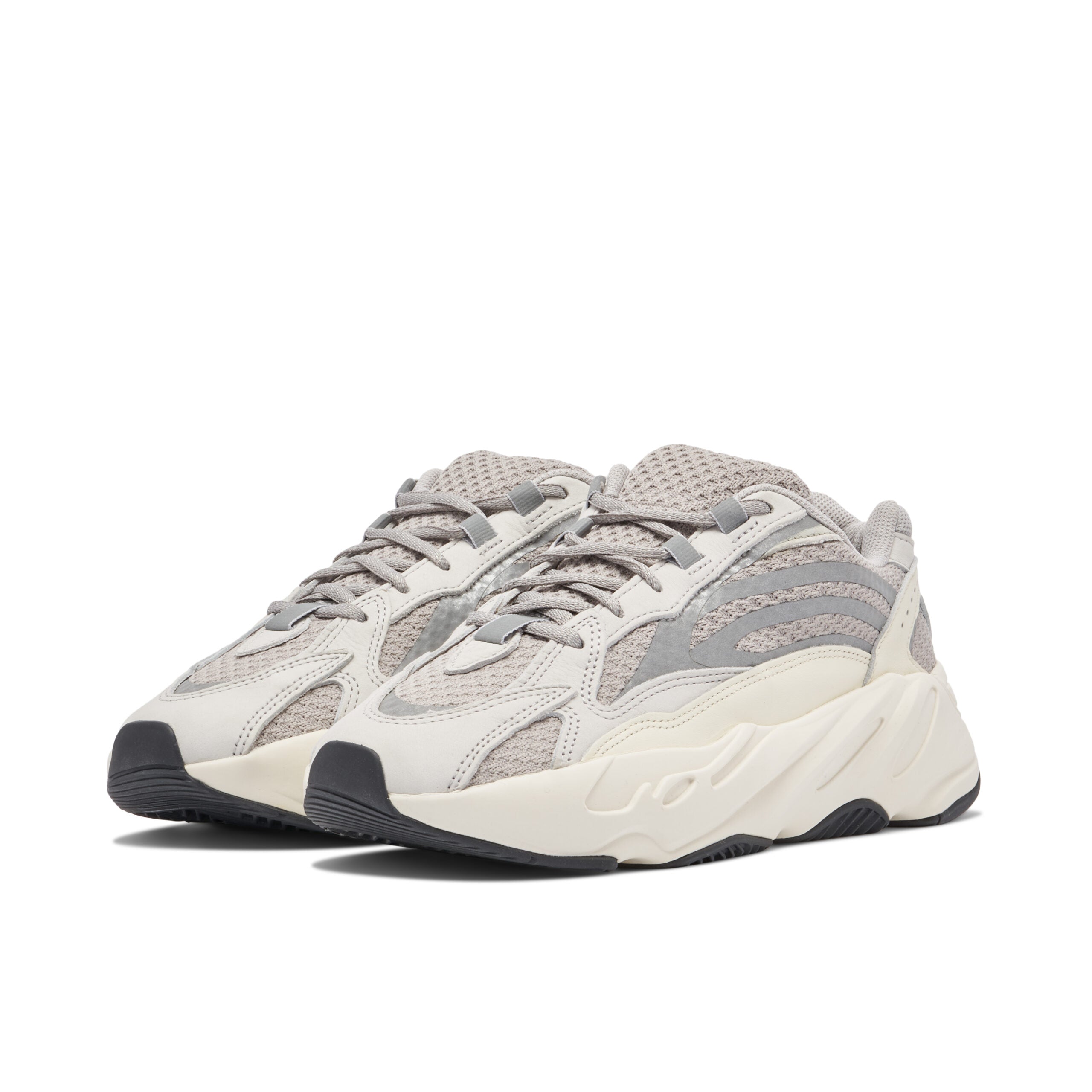 yeezy-boost-700-v2-static-3352-cc3tx.jpg